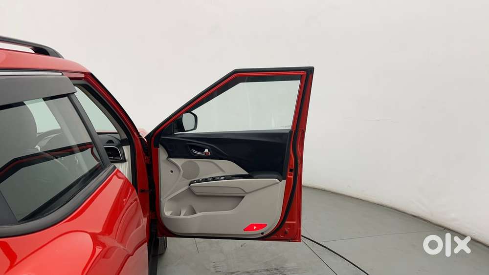 Mahindra Xuv300 W8 Diesel, 2019, Diesel