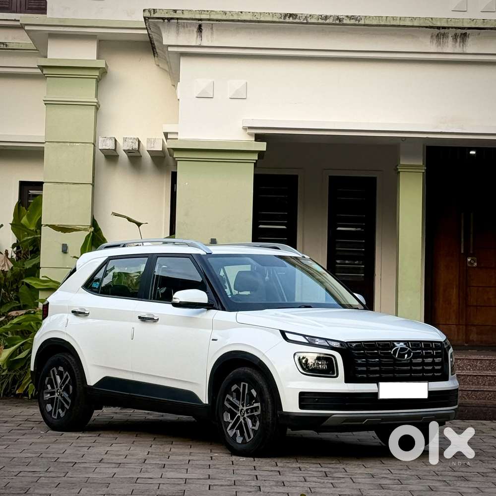 Hyundai Venue 1.0 Sx (o) Turbo Dct, 2023, Petrol