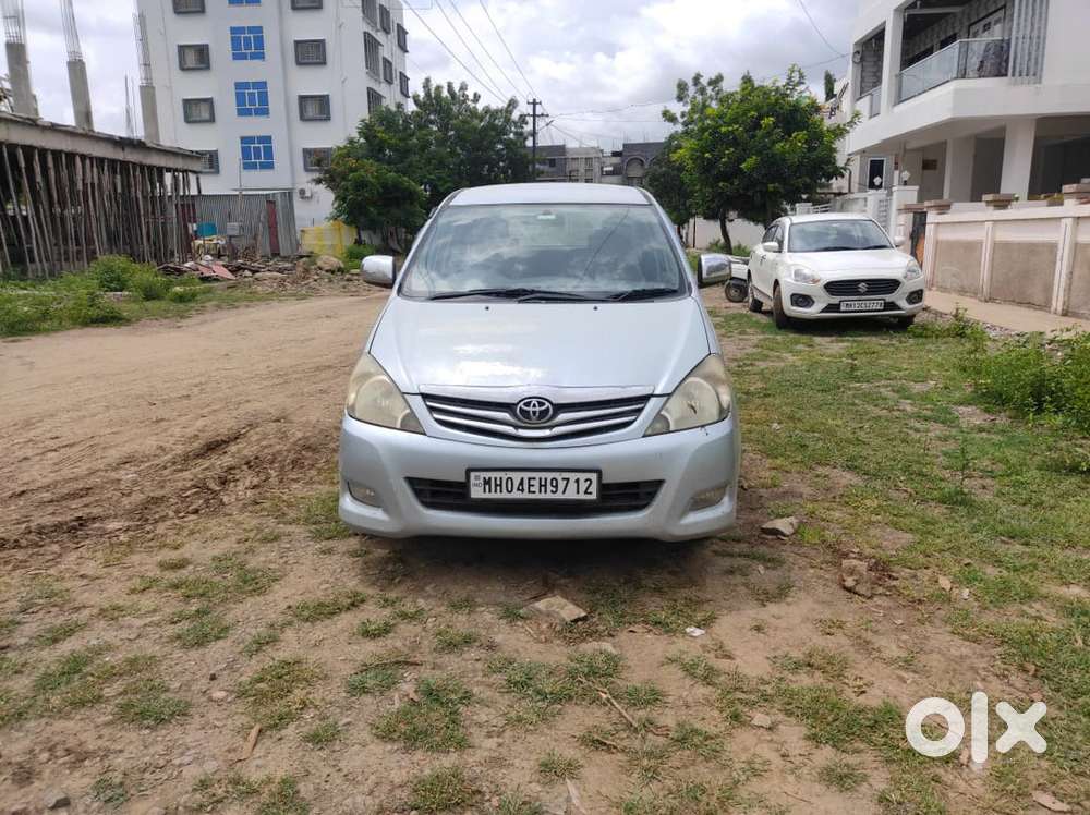 Toyota Innova 2010 Diesel Well Maintained