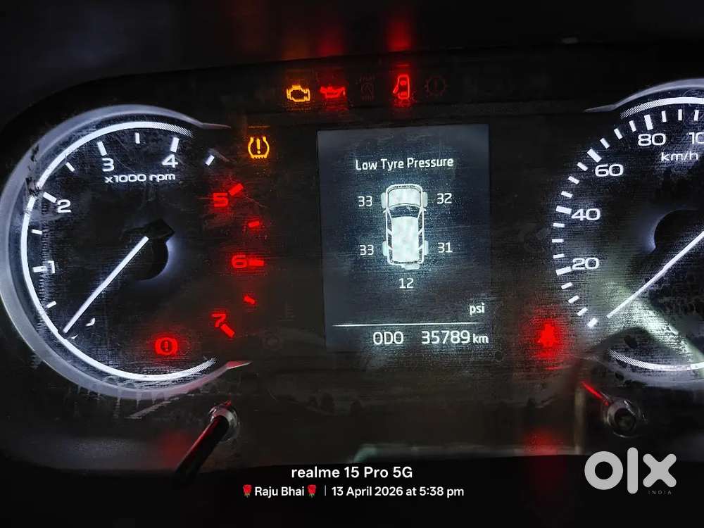 Mahindra Blero Neo N8