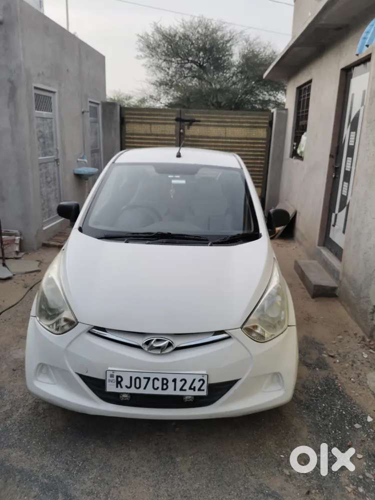 Hyundai Eon Magna+ 2012 Petrol Manual