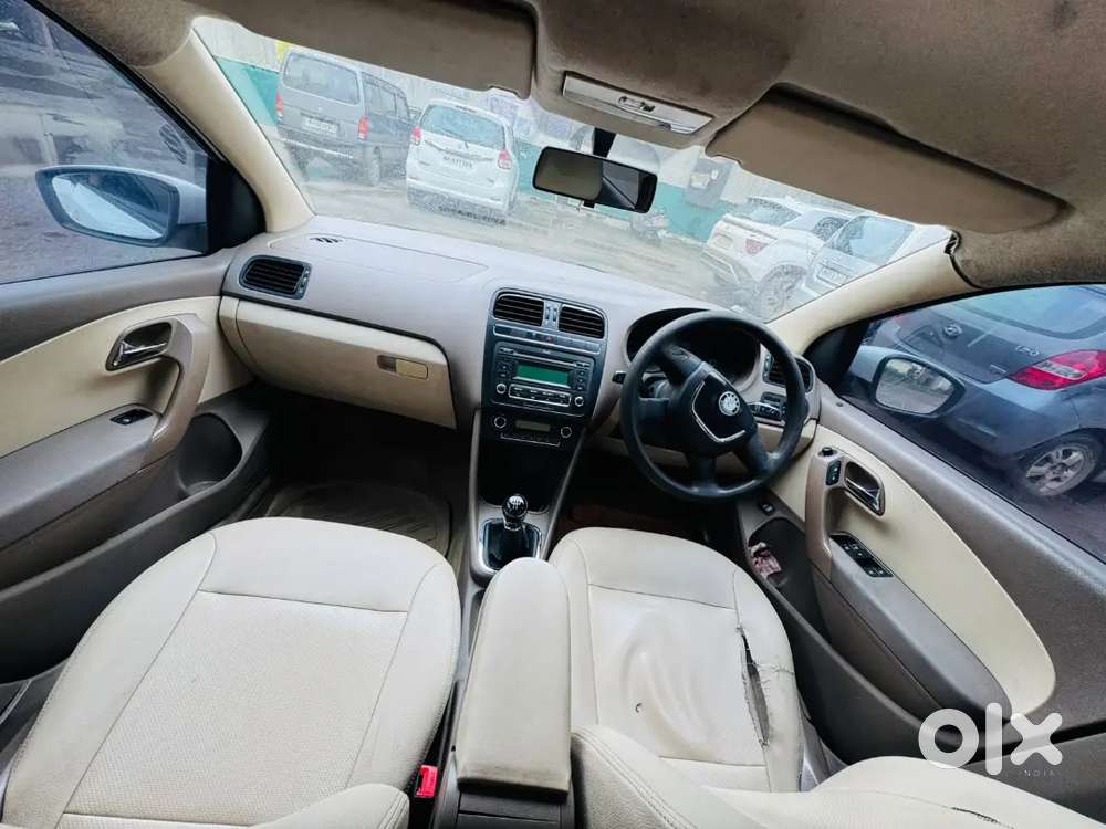 Skoda Rapid Elegance 2012