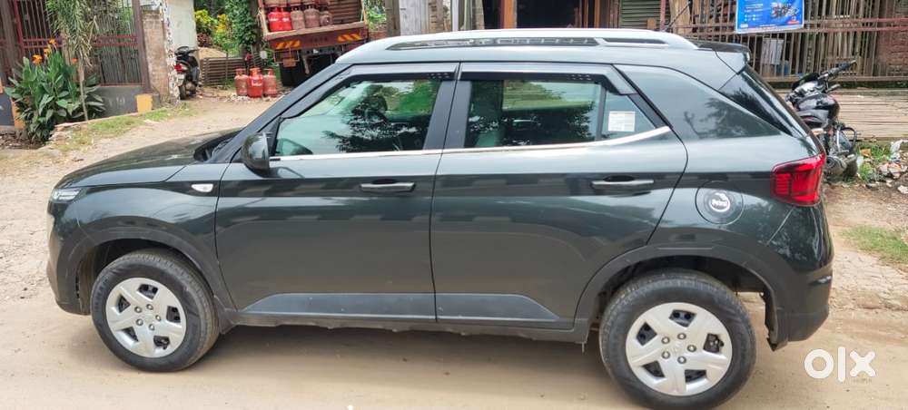 Hyundai Venue S 1.2 Petrol, 2021, Petrol