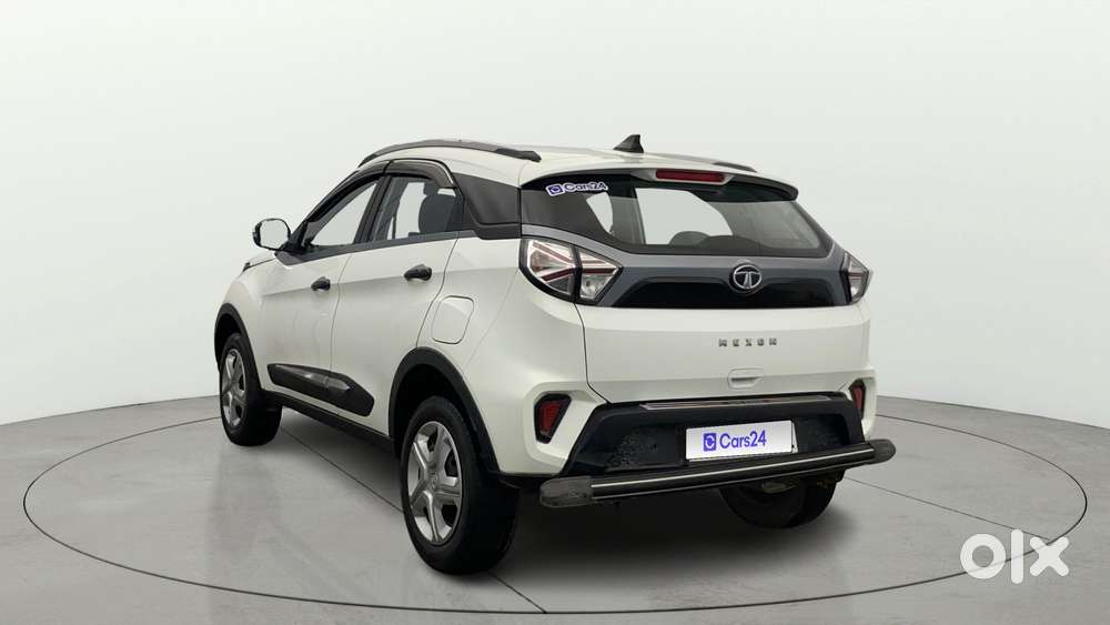 Tata Nexon 1.5 Revotorq Xma Amt (s), 2022, Petrol