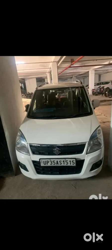 गाड़ी में कोई काम नहीं है चारों टायर नई है