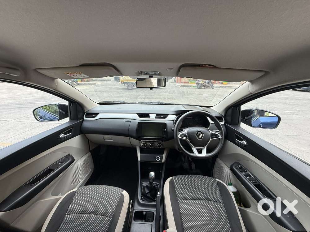Renault Triber Rxz, 2022, Petrol