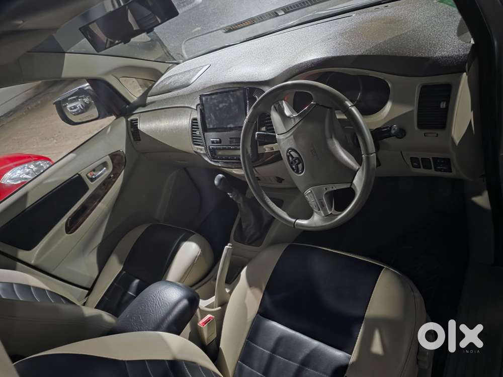 Toyota Innova 2.5 V 7 Str, 2012, Diesel