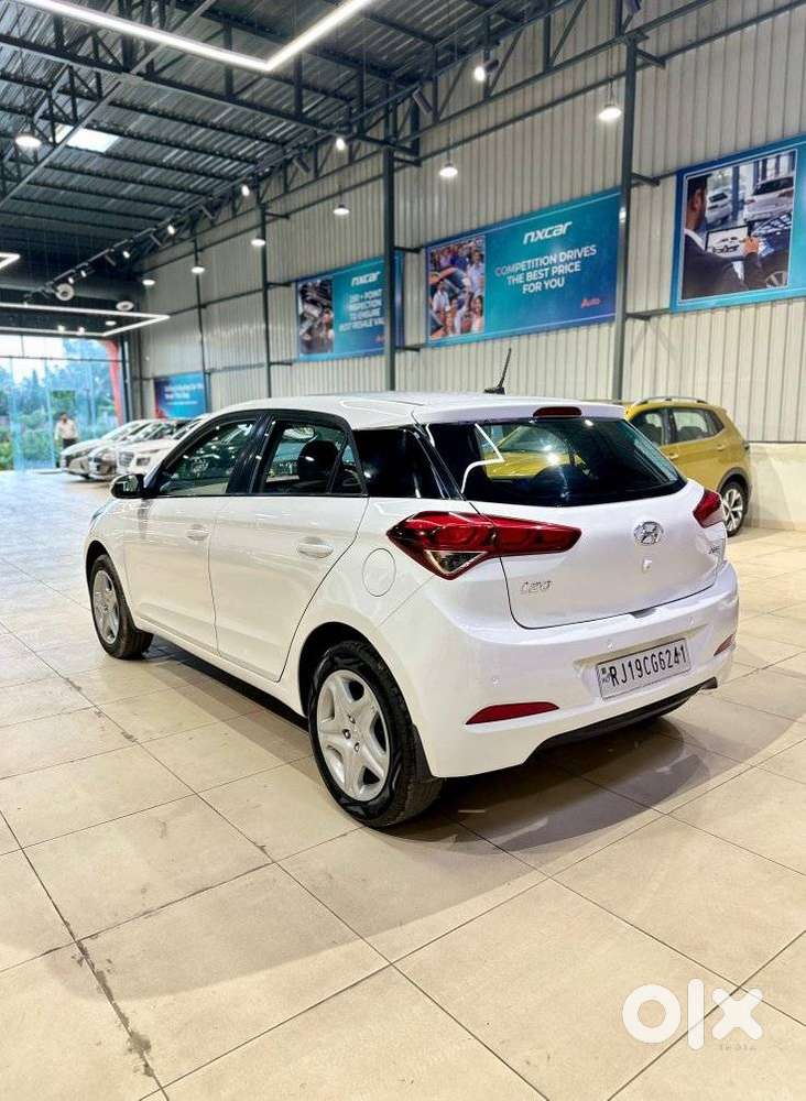 Hyundai I20 Petrol Asta, 2017, Petrol