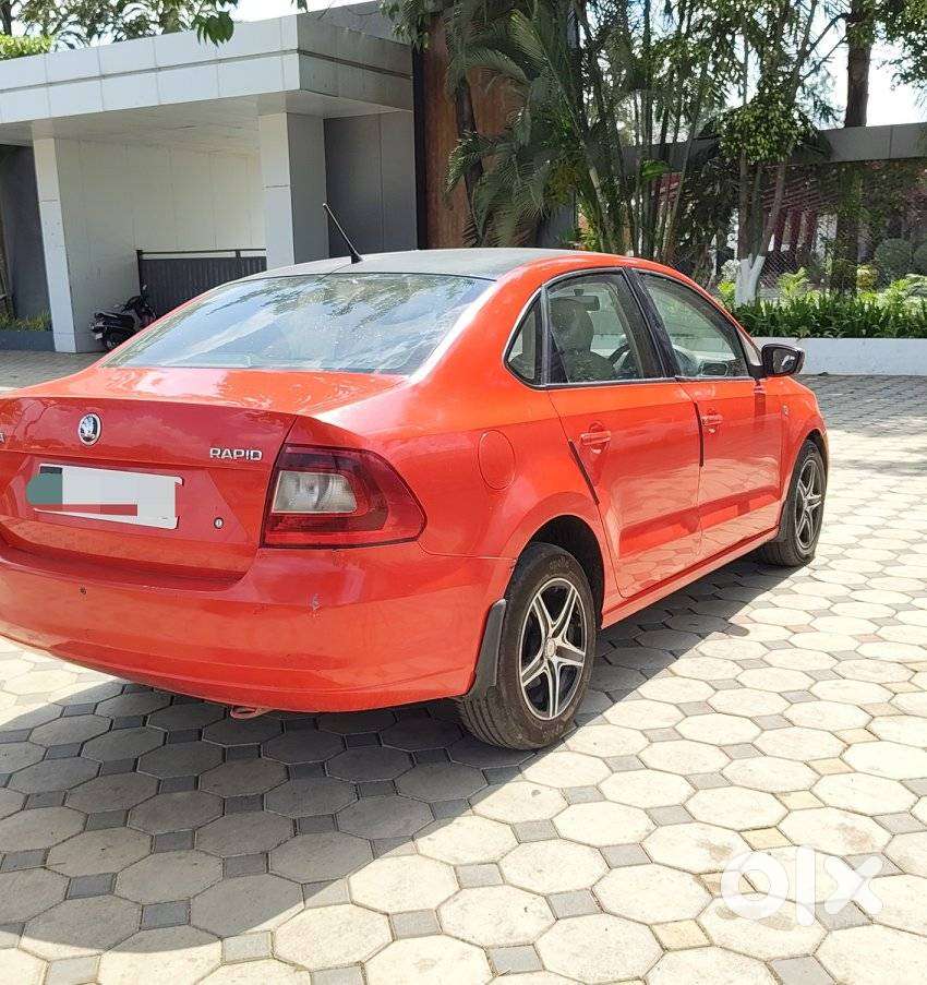 Skoda Rapid 2013-2016 1.5 Tdi At Ambition With Alloy Wheel, 2015, Di..