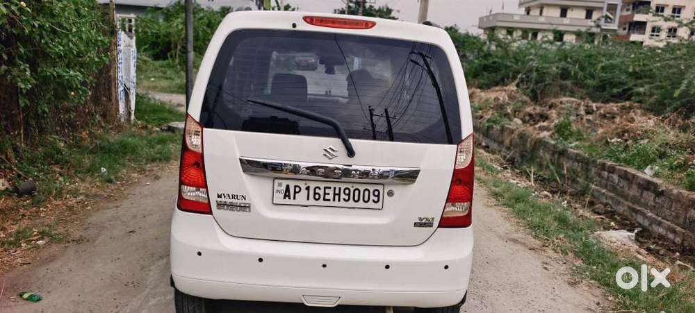 Maruti Suzuki Wagon R 1.0 Vxi Plus Amt, 2017, Petrol