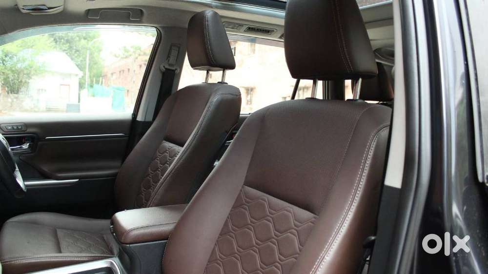 Toyota Innova Hycross 2.0 Vx (o) Hybrid 7 Str, 2024, Petrol