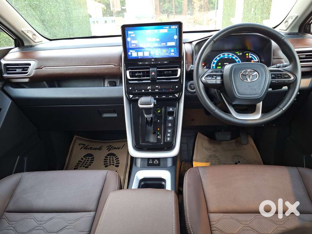 Toyota Innova Hycross 2.0 Zx Hybrid 7 Str, 2026, Petrol