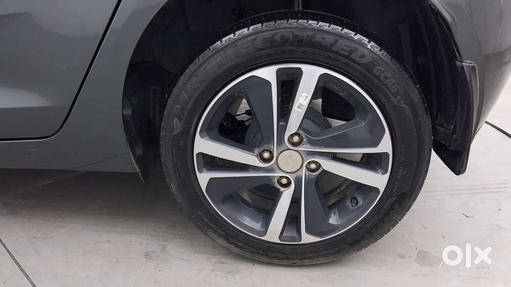 Tata Altroz Xza Petrol, 2023, Petrol
