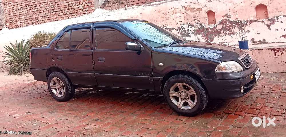 Maruti Suzuki Esteem 2006