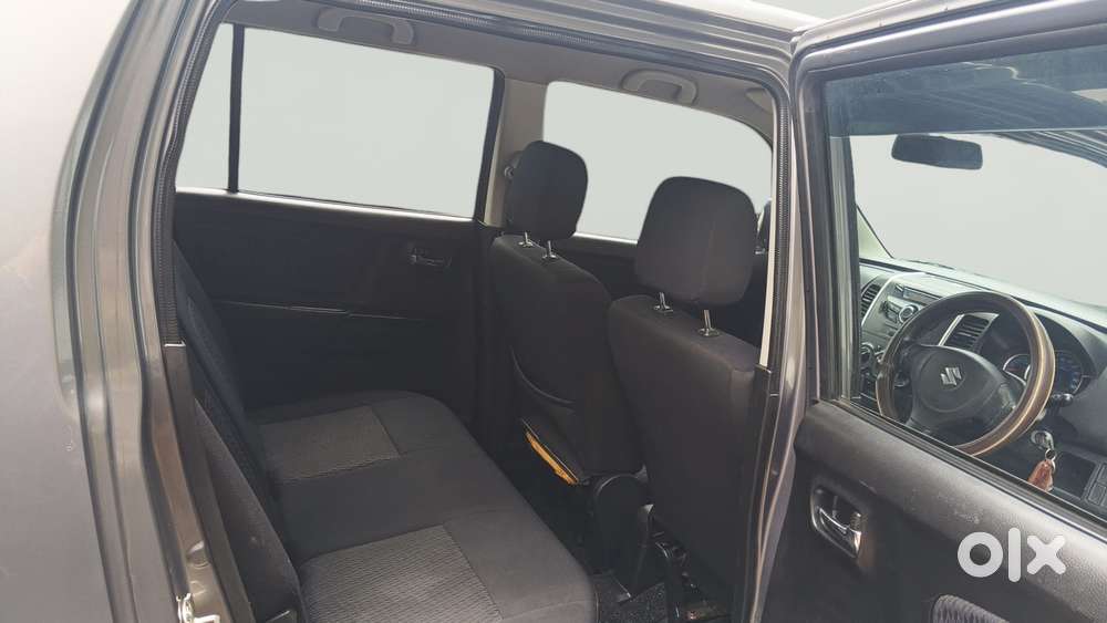 Maruti Suzuki Stingray Vxi, 2016, Petrol