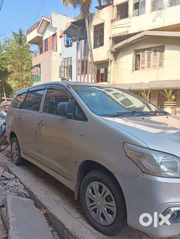 Toyota Innova 2007 Diesel 260000 Km Driven