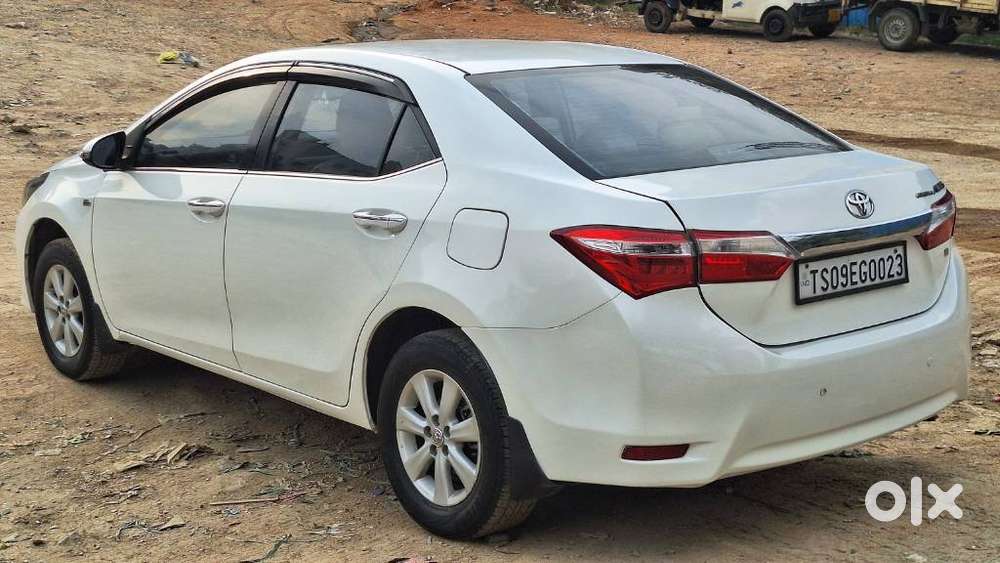 Toyota Corolla Altis 2010-2013 G, 2014, Petrol