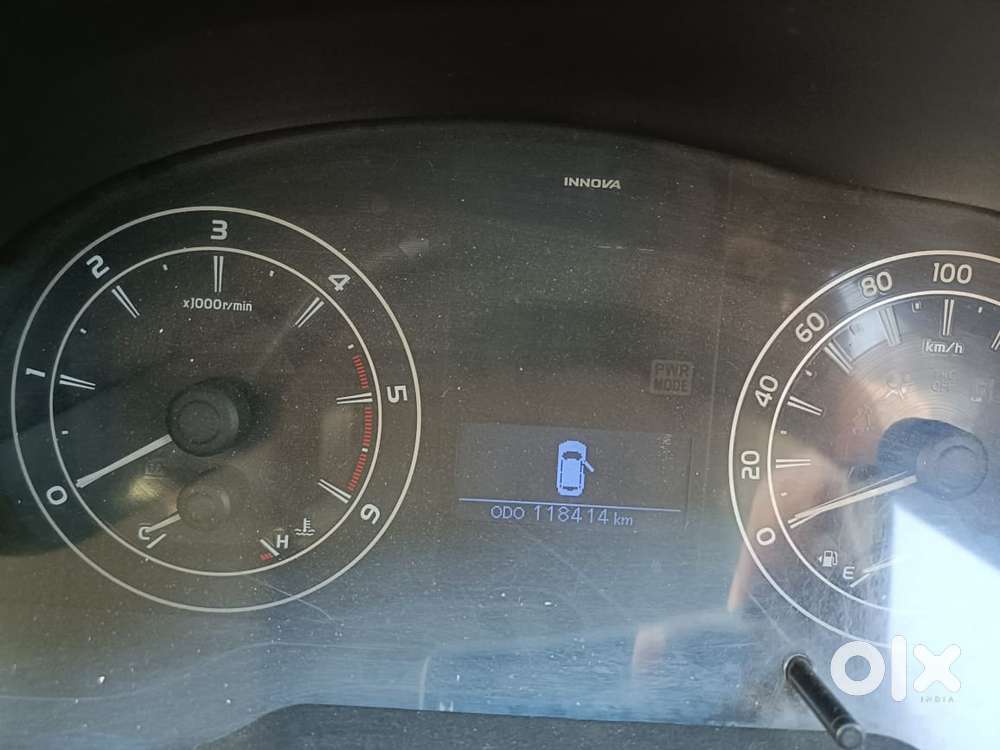 Toyota Innova Crysta 2.4 G Mt 8s, 2016, Diesel