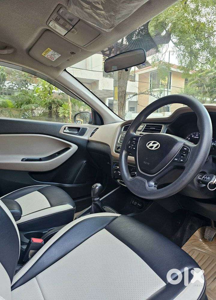 Hyundai I20 Sportz 1.2 Bs-iv, 2018, Petrol