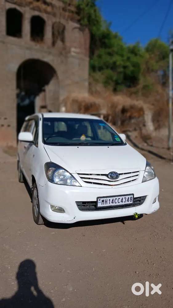 Toyota Innova 2010 Diesel Well Maintained