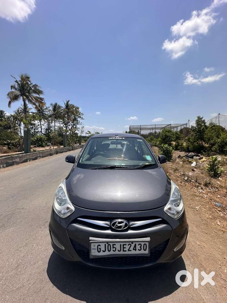Hyundai Car Manual 2013
