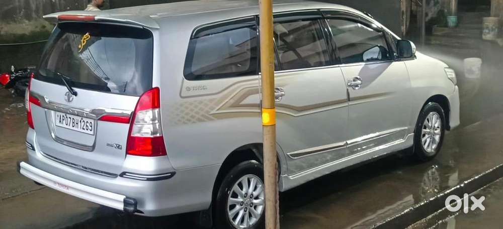 Toyota Innova 2013 Diesel Well Maintained
