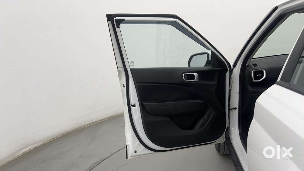 Hyundai Venue Sx Plus Turbo Dct, 2022, Petrol