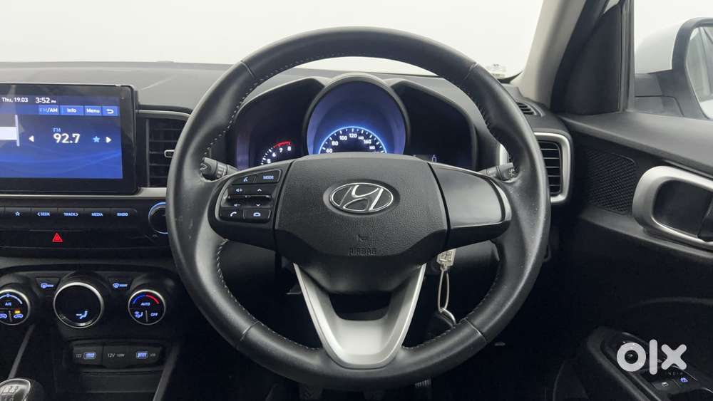 Hyundai Venue 1.2 S Plus, 2022, Petrol