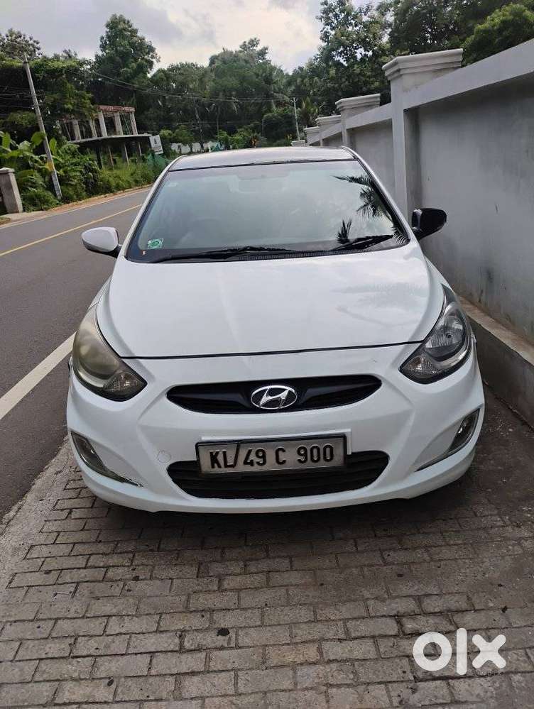 Hyundai Verna Fluidic 1.6 Crdi Sx Opt, 2011, Diesel
