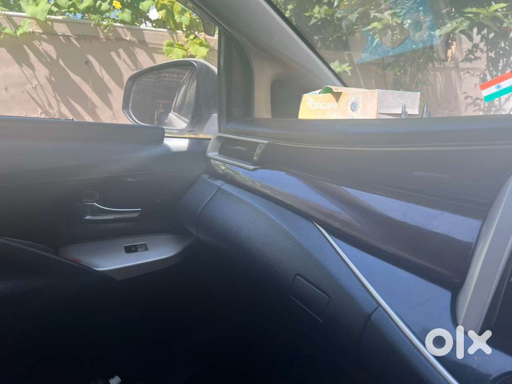 Toyota Innova Crysta 2017 Diesel Well Maintained