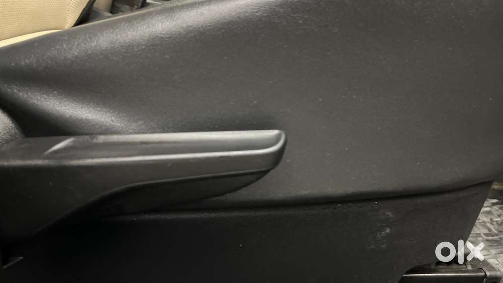 Skoda Slavia Style 1.0l Tsi Mt, 2022, Petrol