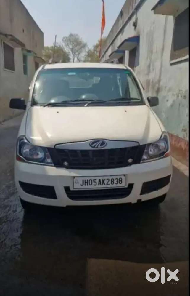 Mahindra Xylo 2012