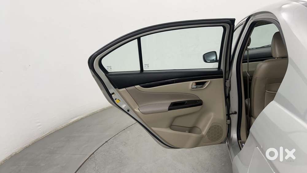 Maruti Suzuki Ciaz 1.3 Zeta Shvs Mt, 2017, Diesel