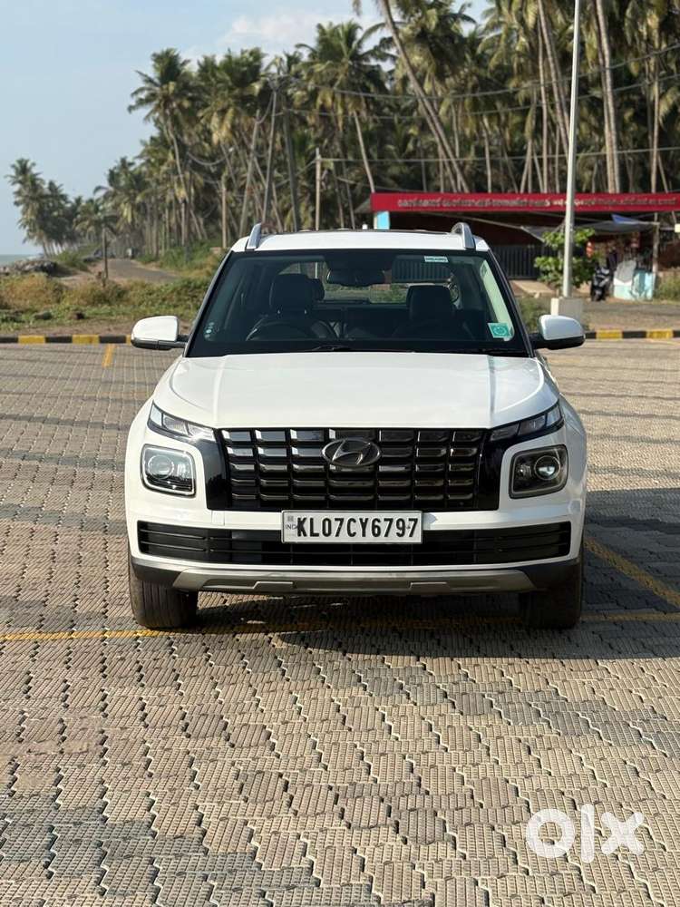 Hyundai Venue 1.0 Sx (o) Turbo Dct, 2022, Petrol