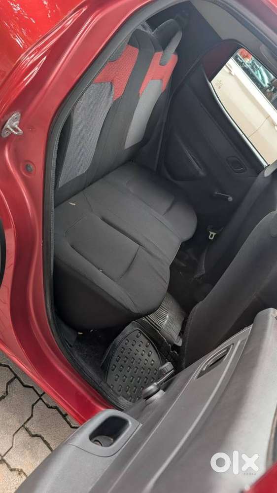 Renault Kwid 1.0 Rxt 02 Anniversary Edition, 2017, Petrol