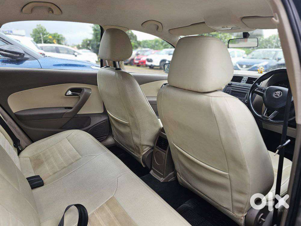 Skoda Rapid 1.6 Mpi At Ambition Plus Alloy, 2015, Petrol