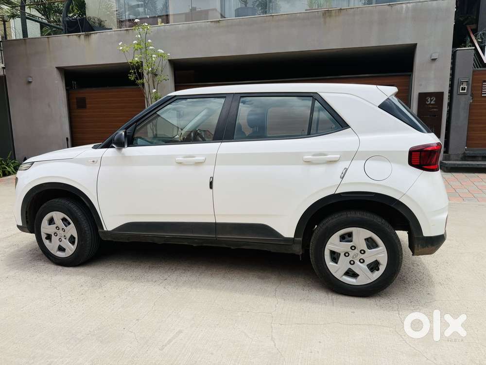 Hyundai Venue E 1.2 Petrol, 2019, Petrol