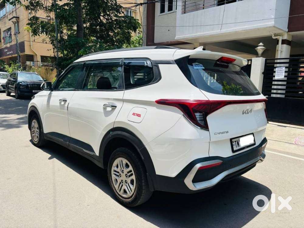 Kia Carens G 1.5 6mt Premium (o) 7-seater, 2024, Petrol
