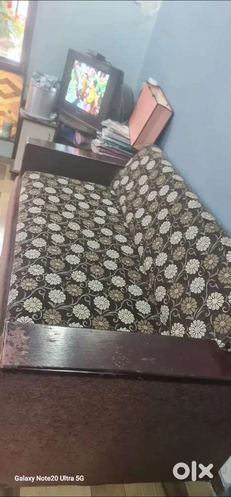 Sofa cumbed