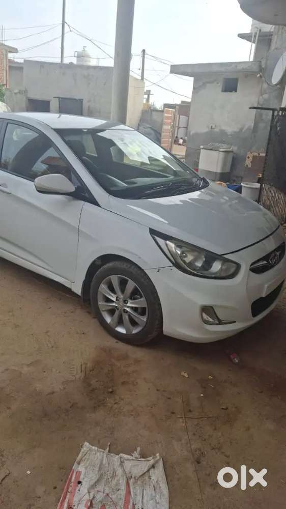 Hyundai Verna 2013 Diesel 90500 Km Driven