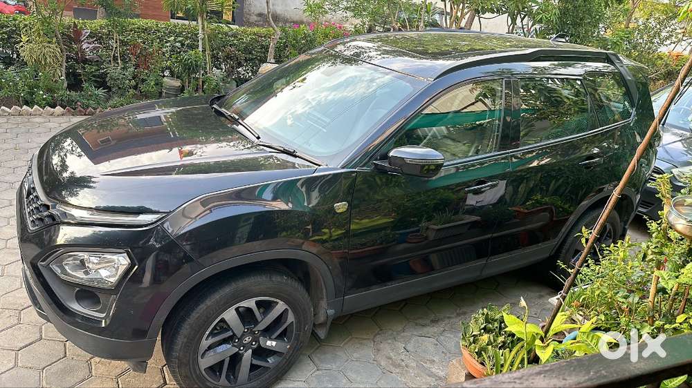 Tata Safari - Diesel - Dark Edition