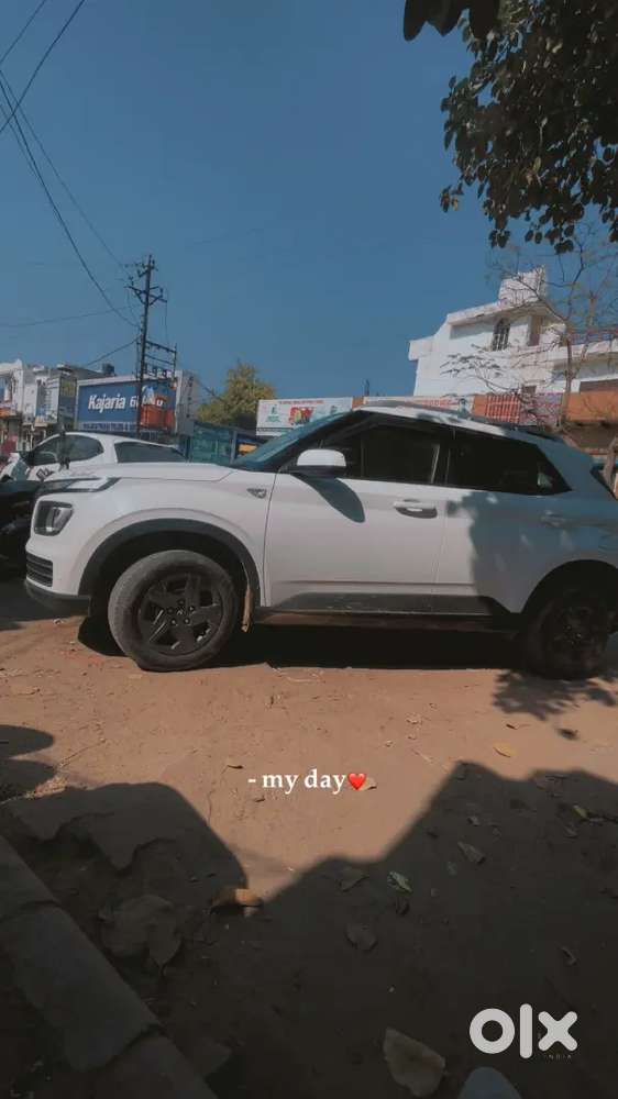Hyundai Venue S Petrol 2023