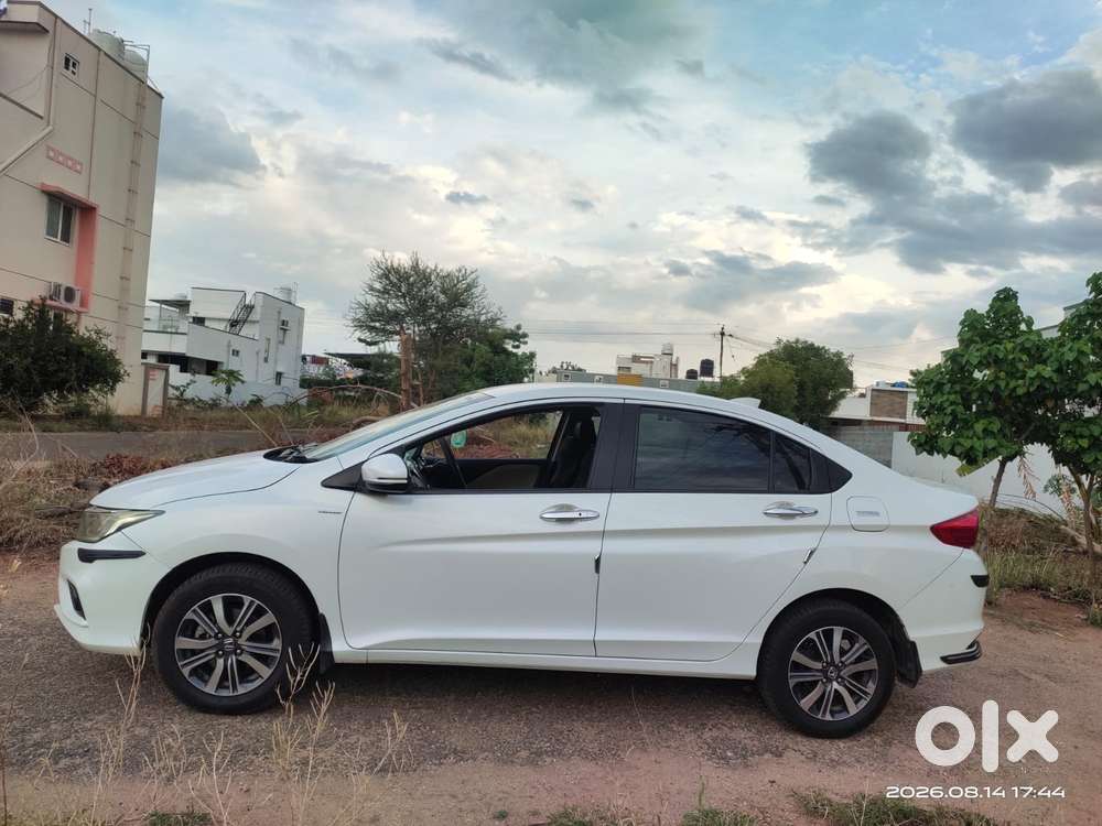 Honda City 1.5 V 4th Gen I-vtec Mt, 2022, Petrol