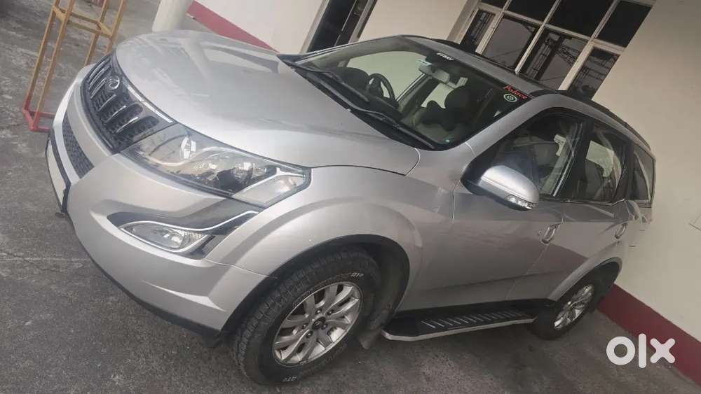 Mahindra Xuv500 W10 With Sunroof