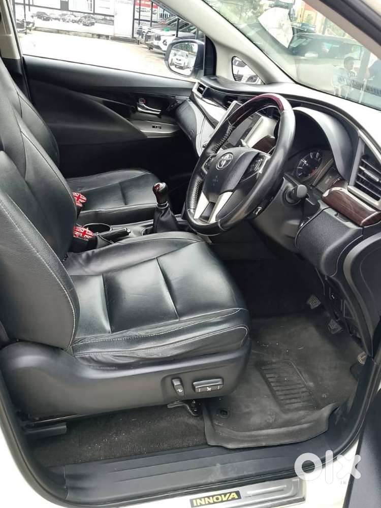 Toyota Innova Crysta 2.4 G Mt 8s, 2017, Diesel