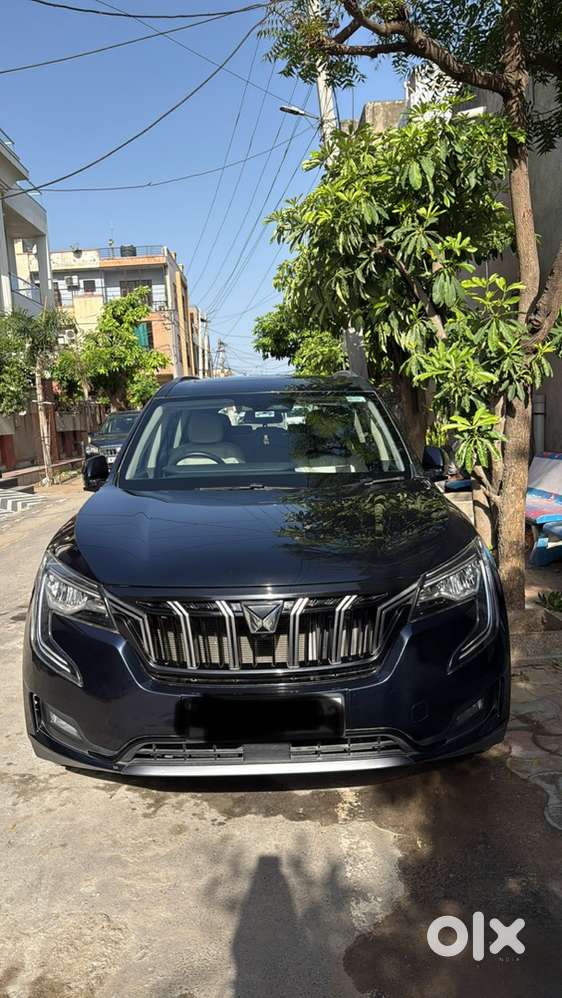 Xuv700 Ax7 L Petrol Top Model