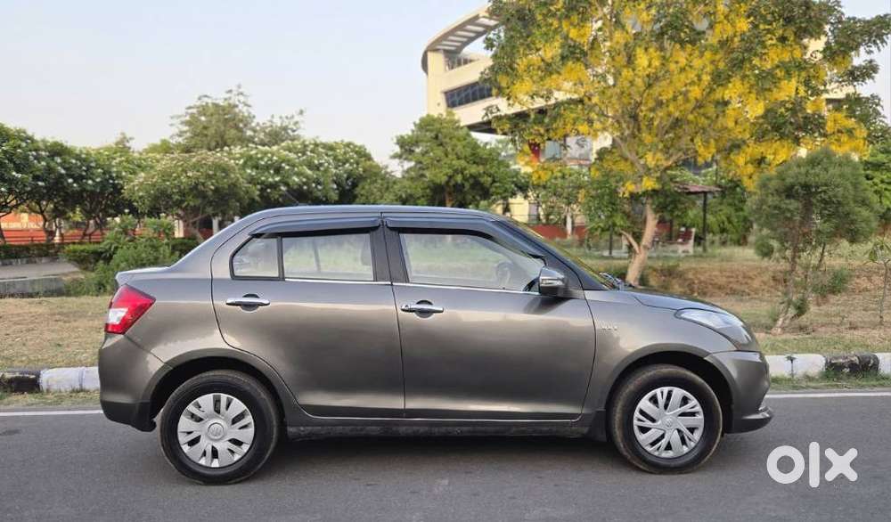 Maruti Suzuki Dzire 1.2 Vxi, 2015, Petrol