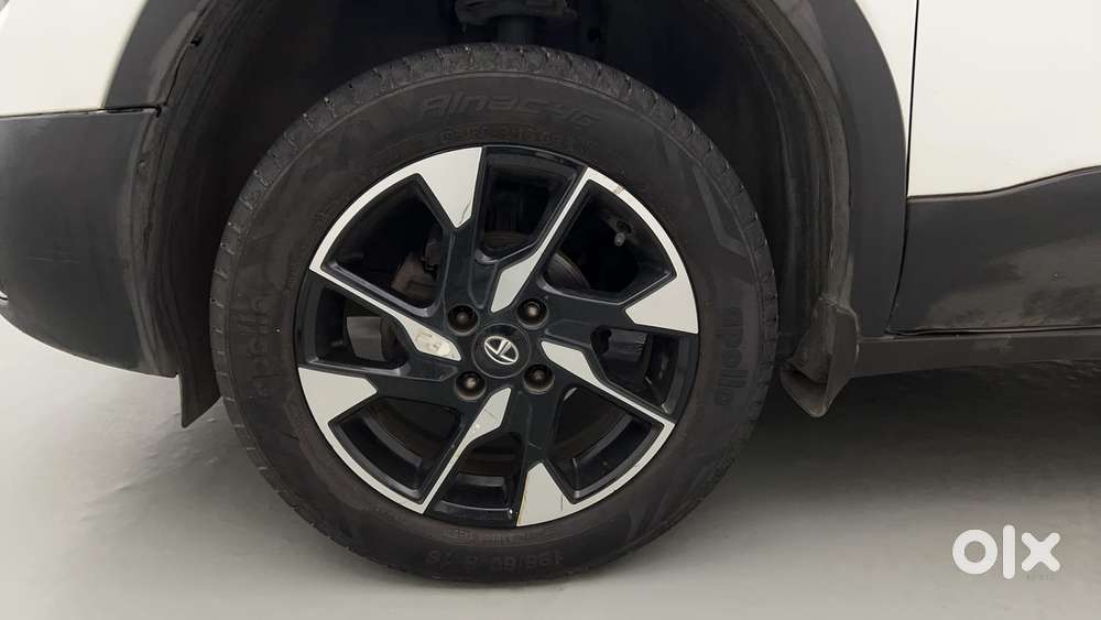 Tata Punch Creative Amt, 2022, Petrol