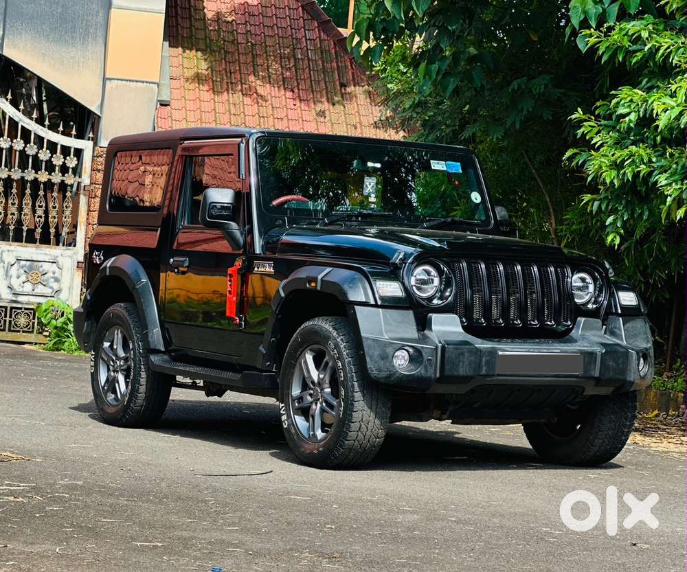 Mahindra Thar Petrol 2022