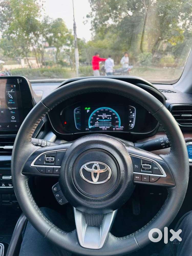 Toyota Urban Cruiser Hyryder 1.5 V Hybrid, 2024, Petrol